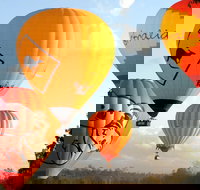 Natural Bridge  Springbrook Waterfalls Tour  Hot Air Balloon with Breakfast - Accommodation Newcastle