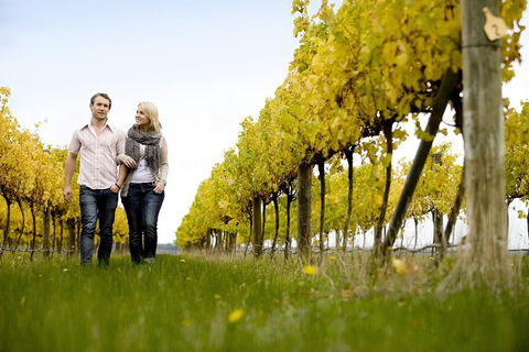 Overnight Daylesford And Macedon Ranges Gourmet Food Trail Tour From Melbourne - Accommodation Newcastle 2
