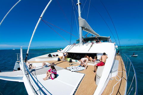Passions Of Paradise Great Barrier Reef Snorkel And Dive Cruise From Cairns By Luxury Catamaran - Accommodation Newcastle 3